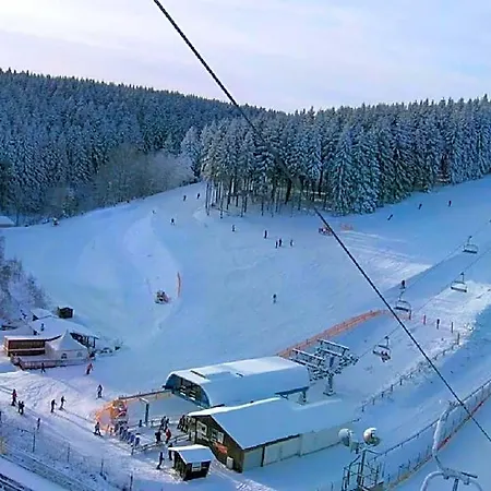 Moderne In Nahe Skigebiet Winterberg