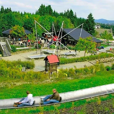 Moderne In Nahe Skigebiet Winterberg